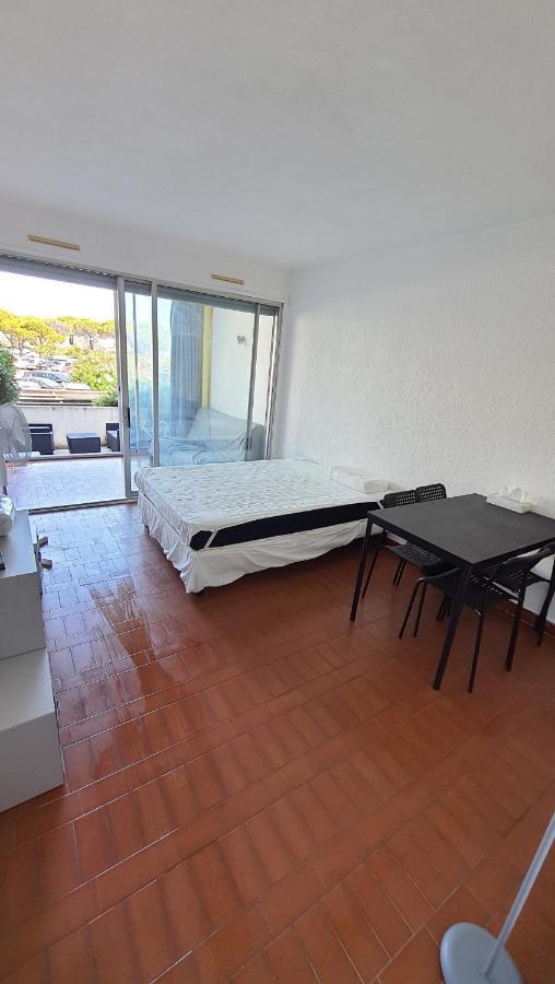 Studio 137 Port Camargue, Piscine, Climatisation, 4 Personnes Le Grau-du-Roi Εξωτερικό φωτογραφία